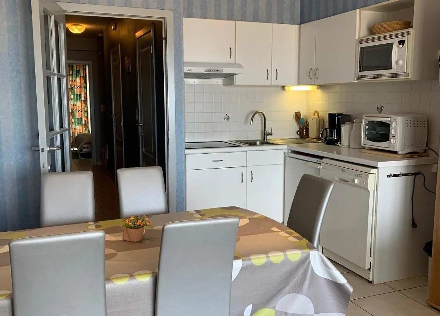Zeezicht III - Modern Seaview Apartment With Swimmingpool T42 Ostende